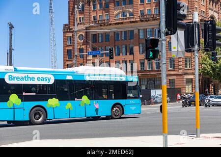 Emissionsfreie Busse Sydney Australia, das NSW-Regierungsprogramm aller emissionsfreien elektrischen Busse, die bis 2035 Diesel- und Wasserstoffbusse ersetzen sollen Stockfoto