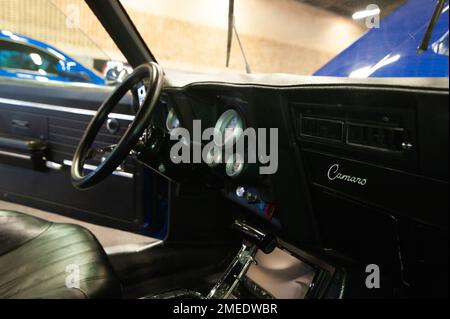 Das Interieur eines 1968 Chevrolet Camaro SS, der für Drag Racing während der MCM Car Show in Bogota, Kolumbien, der größten Autoshow in lateinamerika, am 20. Januar 2022 gebaut wurde. Foto von: Chepa Beltran/Long Visual Press Stockfoto