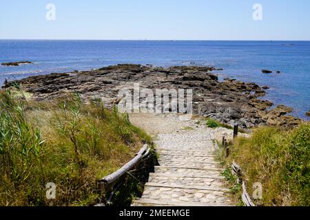 Treppenstraße zum Sandstrand Ozean atlantisches Meer in Talmont-Saint-Hilaire Vendee frankreich Stockfoto