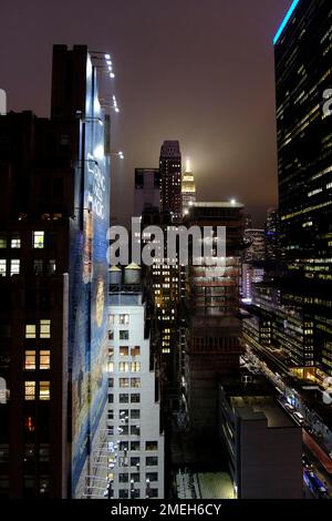 New York City, 9. Avenue und Empire State Building Stockfoto