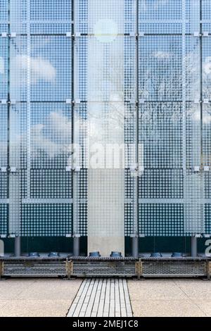 Die kunstvolle Außenfassade des Queens Museum in Flushing Meadows Corona Park, Queens, New York. Stockfoto