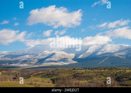 Winterlandschaft. Cerezo de Arriba, Provinz Segovia, Castilla Leon, Spanien. Stockfoto