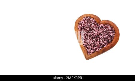 Hibiskus-Salzkristalle in der Holzschüssel - Würzmittel zum Aromatisieren und Würzen von Speisen Stockfoto