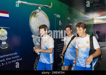BHUBANESWAR – Lars Balk (NED), Teun Beins (NED) und Derck de Vilder (NED) während des Trainings im Vorfeld des Viertelfinals der Fußballweltmeisterschaft in Indien. ANP WILLEM VERNES niederlande raus - belgien raus Stockfoto