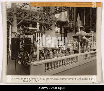 Panama-Pazifik-Weltausstellung. Dieses Bild zeigt die Ausstellung des Bureau of Lighthouses auf der Panama-Pacific International Exposition 1915 in San Francisco. Stockfoto