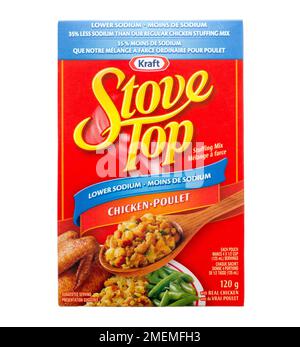 Pleasant Valley, Kanada - 23. Januar 2023: Kraft Ofen Top Chicken Aromed Stuffing Mix. Die Kraft Heinz Company ist die fünftgrößte Food and bever Company Stockfoto