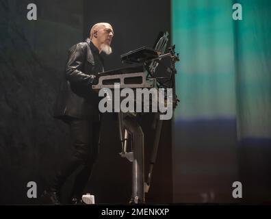 23. Januar 2023, Neapel, Kampanien, Italien: Dream Theater - The Top of the World Tour 2023, erstes Date in Neapel im Palapartenope Theater. (Kreditbild: © Giovanni Esposito/Pacific Press via ZUMA Press Wire) NUR REDAKTIONELLE VERWENDUNG! Nicht für den kommerziellen GEBRAUCH! Stockfoto