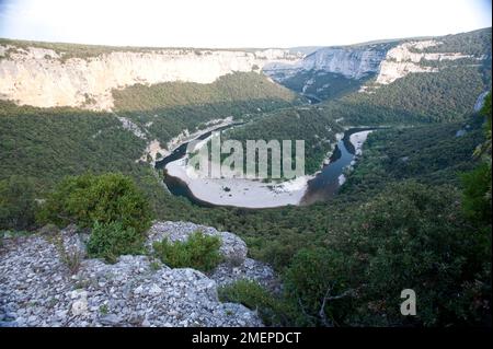 Frankreich, Ardeche, Gorges de l'Ardeche, Cirque de la Madeleine Stockfoto