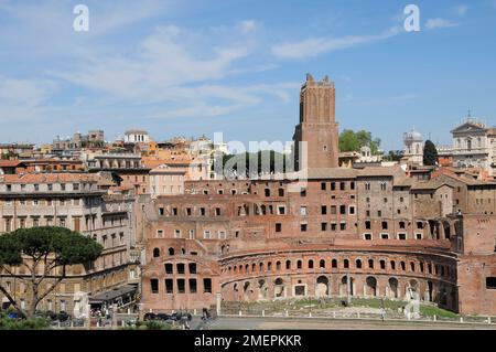 Italien, Latium, Rom, Fori Imperiali, allgemeiner Blick auf die restaurierten Märkte des Trajan-Markts Stockfoto