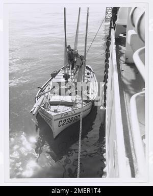 Foto von kubanischen Flüchtlingen - USCGC Ingham in Florida Straits. Stockfoto