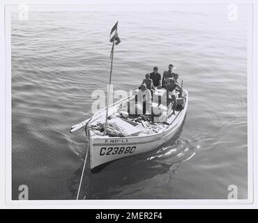 Foto von kubanischen Flüchtlingen - USCGC Ingham in Florida Straits. Stockfoto