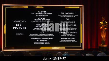 Beverly Hills, Usa. 24. Januar 2023. Ein Blick auf die Leinwand, während die Nominierten für den besten Film bei der Bekanntgabe der Nominierungen für die Academy Awards 95. im Samuel Goldwyn Theater in Beverly Hills, Kalifornien, am Dienstag, den 24. Januar bekannt gegeben werden, 2023.die jährlichen Academy Awards 95. werden am 12. März 2023 live auf ABC aus Los Angeles übertragen. Foto: Jim Ruymen/UPI Credit: UPI/Alamy Live News Stockfoto