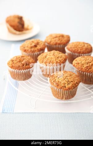 Muffins mit Bananen und Haferflocken Stockfoto