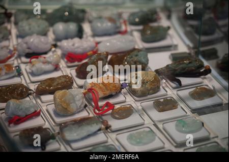 Myanmar, Rangun (Yangon), Pabedan Township, Bogyoke Aung San Market, Jade Souvenir Shop Stockfoto