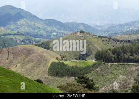 San Antonio de Prado, Antioquia/Kolumbien; wunderschöne natürliche Landschaft mit Bergen. Stockfoto