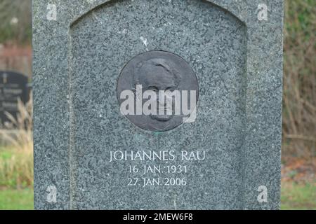 Nehmen Sie Johannes Rau, Dorotheenstaedtischer Friedhof, Chausseestraße, Mitte, Berlin, Deutschland Stockfoto