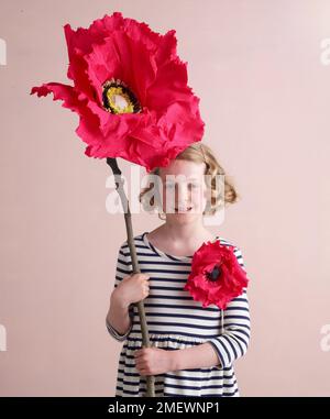 Papercraft Giant Poppy Schönheitsfoto Stockfoto