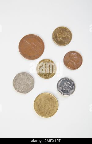 Ein Pfund, ein Penny, zwei Pence, zwanzig Pence und fünf Pence Münzen Stockfoto
