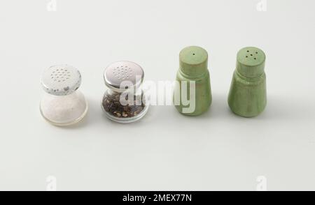 Salz- und Pfefferstreuer Stockfoto