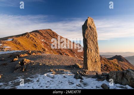 Markierungsstein auf dem Bergarbeiterpfad, Snowdon, Wales Stockfoto