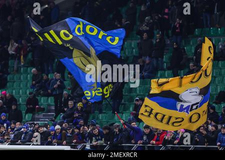 Mailand, Italien. 23. Januar 2023. Fans des FC Internazionale während des Fußballspiels der Serie A 2022/23 zwischen dem FC Internazionale und dem Empoli FC im Giuseppe Meazza Stadium, Mailand, Italien am 23. Januar 2023 Gutschrift: Independent Photo Agency/Alamy Live News Stockfoto