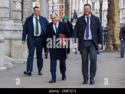 London, Großbritannien. 24. Januar 2023. Ben Wallace, Verteidigungsminister, im Kabinettsbüro für ein Treffen. Kredit: Mark Thomas/Alamy Live News Stockfoto