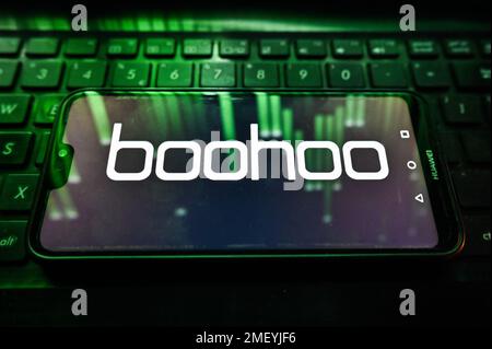 Polen. 24. Januar 2023. In dieser Fotoabbildung wird das Boohoo-Logo auf einem Smartphone angezeigt. (Foto: Omar Marques/SOPA Images/Sipa USA) Guthaben: SIPA USA/Alamy Live News Stockfoto