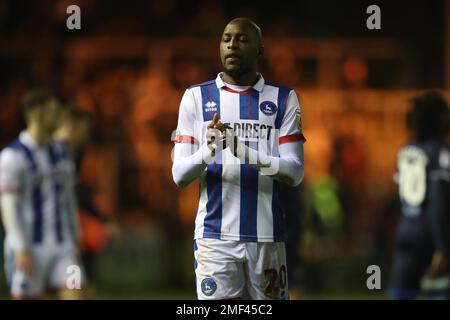 Carlisle, Großbritannien. 24. Januar 2023Hartlepool Mohamed Sylla von United applaudiert den Fans nach dem Spiel der Sky Bet League 2 zwischen Carlisle United und Hartlepool United in Brunton Park, Carlisle, am Dienstag, den 24. Januar 2023. (Kredit: Mark Fletcher | MI News) Kredit: MI News & Sport /Alamy Live News Stockfoto