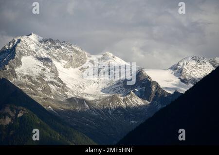 Blick vom Sand in Taufers (Campo Tures), Bozen, Trentino Südtirol, Italien, Europa Stockfoto
