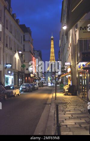 Street Scene, Rue Saint-Dominique, Paris, Frankreich Stockfoto