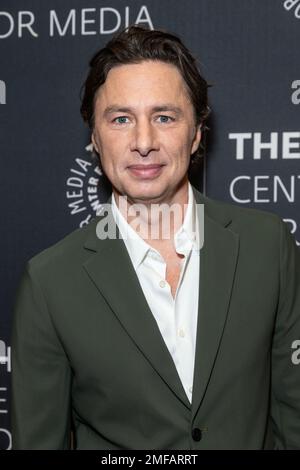 New York, USA. 24. Januar 2023. Zach Braff nimmt am 24. Januar 2023 an einer Sondervorführung von Apple TV Shrinking im Paley Museum in New York Teil. (Foto: Lev Radin/Sipa USA) Guthaben: SIPA USA/Alamy Live News Stockfoto