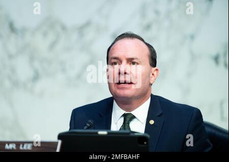 Washington, Usa. 24. Januar 2023. USA Senator Mike Lee (R-UT) bei einer Anhörung des Justizkomitees des Senats. Kredit: SOPA Images Limited/Alamy Live News Stockfoto