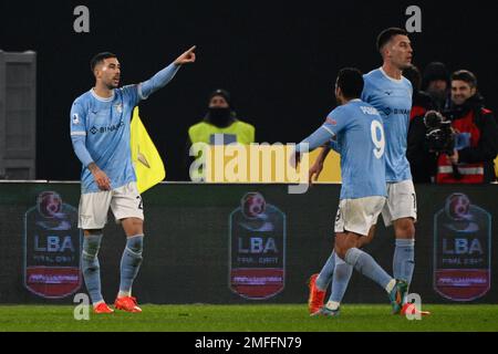 Rom, Italien. 24. Januar 2023. Mattia Zaccagni (SS Lazio) feiert am 24. Januar 2023 im Olimpic-Stadion in Rom ein 2022/2023:1-Spiel zwischen SS Lazio und AC Mailand, nachdem er während der italienischen Fußballmeisterschaft das Tor 2-0 erzielt hat. Kredit: Unabhängige Fotoagentur/Alamy Live News Stockfoto