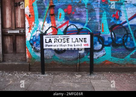 La Rose Lane, Tottenham, London, Großbritannien. 25. Januar 2023 La Rose Lane, früher Black Boy Lane in Tottenham, umbenannt vom Haringey council. Kredit: Matthew Chattle/Alamy Live News Stockfoto