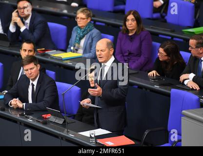 Berlin, Deutschland. 25. Januar 2023. Bundeskanzler Olaf Scholz nimmt am 25. Januar 2023 an einer Fragestunde des Bundestages in Berlin Teil. Kredit: Ren Pengfei/Xinhua/Alamy Live News Stockfoto