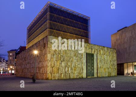 Ohel Jakob Synagoge, Jüdisches Zentrum München, Blue Hour, Sankt-Jakobs-Platz, München, Bayern, Deutschland Stockfoto