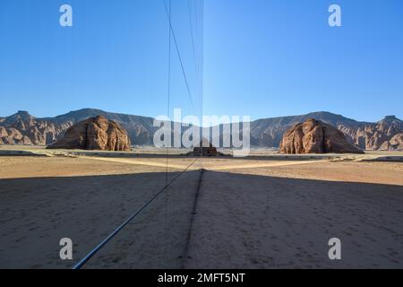 Maraya, verspiegelte Veranstaltungshalle mitten in der Wüste, Alula, Medina Province, Saudi-Arabien, Arabische Halbinsel Stockfoto