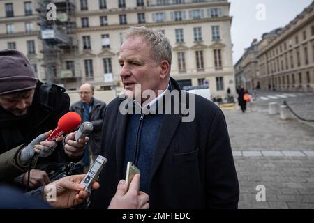 Francois Hommeril, Vorsitzender der französischen Gewerkschaft CFE-CGC, antwortet der Presse auf einer Pressekonferenz zur Rentenreform am 25. Januar 2023 in Paris Foto von Aurelien Morissard/ABACAPRESS.COM Stockfoto