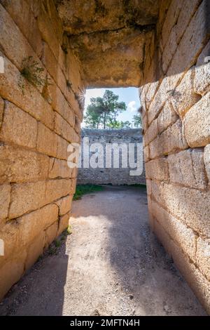 Löwengrab, Tholos-Grab, Mykene, Griechische Archäologische Stätte, Peloponnes, Griechenland Stockfoto