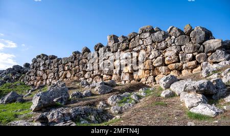 Ruinen der mykenischen Stätte Tiryns, Ausgrabungsstätte, Peloponnes, Griechenland Stockfoto