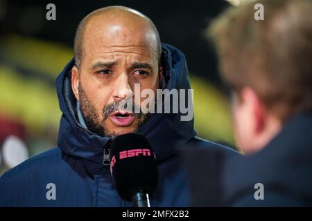 DEVENTER - (lr) AZ Alkmaar Coach Pascal Jansen, Pascal Kamperman während des niederländischen Premier-League-Spiels zwischen Schieß los. Adlern und AZ am 25. Januar 2023 in Deventer, Niederlande. ANP ED VAN DE POL Stockfoto