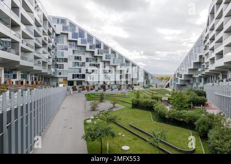 Außenansicht des 8 Tallet, 8 House, Apartmentgebäude, entworfen von Big Architect. Stockfoto