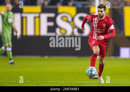 ARNHEM, NIEDERLANDE - JANUAR 25: Robin Propper vom FC Twente während des niederländischen Eredivisie-Spiels zwischen Vitesse und FC Twente am GelreDome am 25. Januar 2023 in Arnhem, Niederlande (Foto von Rene Nijhuis/Orange Pictures) Stockfoto