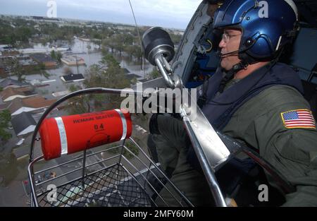 Katastrophenhilfe-Einsatzteams (DART) - Marine Safety Office St. Louis - 26-HK-120-99. Hurrikan Katrina Stockfoto
