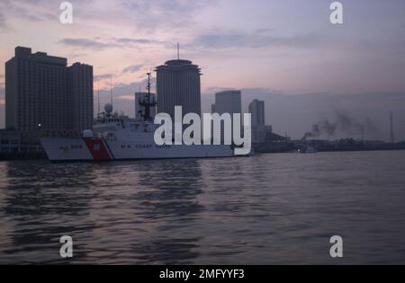 Katastrophenhilfe-Einsatzteams (DART) - Marine Safety Office St. Louis - 26-HK-122-147. Hurrikan Katrina Stockfoto