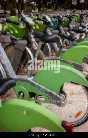 Nahaufnahme Halbabstrakt gefunden Stilleben von Vélib' Métropole Rental Bikes, Paris, Frankreich, Europa Stockfoto