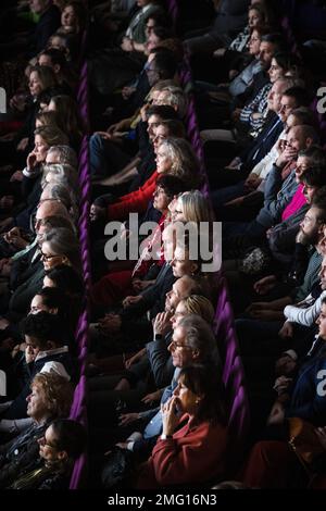 ROTTERDAM - Besucher sehen die Weltpremiere von Munch während der IFFR 2023. Die IFFR findet vom 25. Januar bis zum 5. Februar statt. ANP RAMON VAN FLYMEN niederlande raus - belgien raus Stockfoto