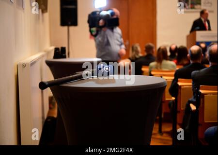 Themenbild, Symbolfoto, die öffentlich-rechtlichen Sender, wie ARD, ZDF, MDR, Deutschlandradio, das erste, Abo, ARD Brennpunkt, ARD-App, ARD-Logo, ARD Stockfoto