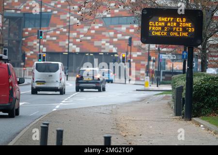 Die Clean Air Zone Sheffield tritt am 27. Februar 2023 in Kraft Stockfoto