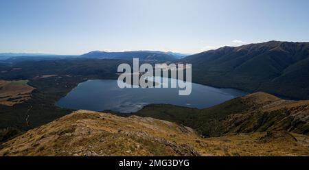 Bergpanorama Panoramablick auf den Lake Rotoiti vom Mount Robert Trail im Saint Arnaud Nelson Lakes National Park Tasman South Island New Zea Stockfoto